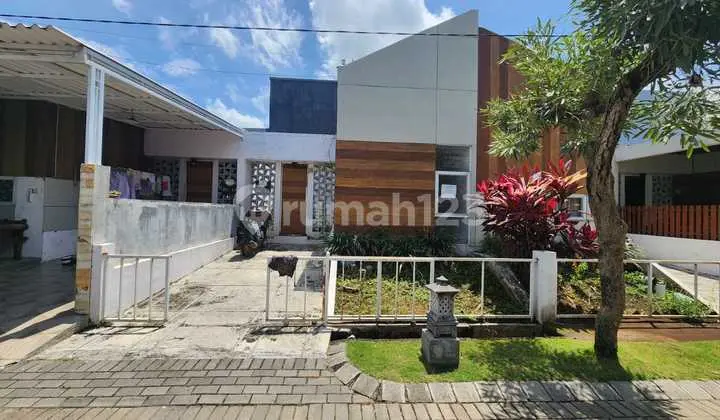 tampak depan di jual via lelang rumah