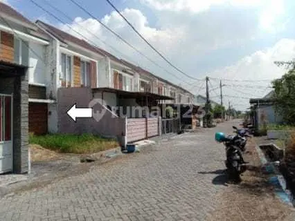 tampak depan di jual via lelang rumah