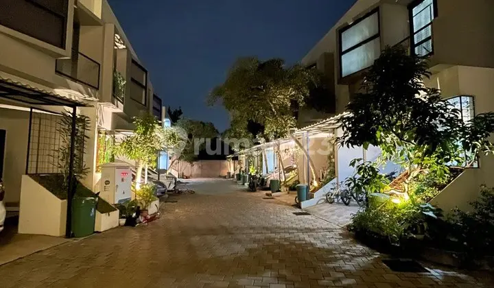 tampak depan rumah islami di depok pesantren