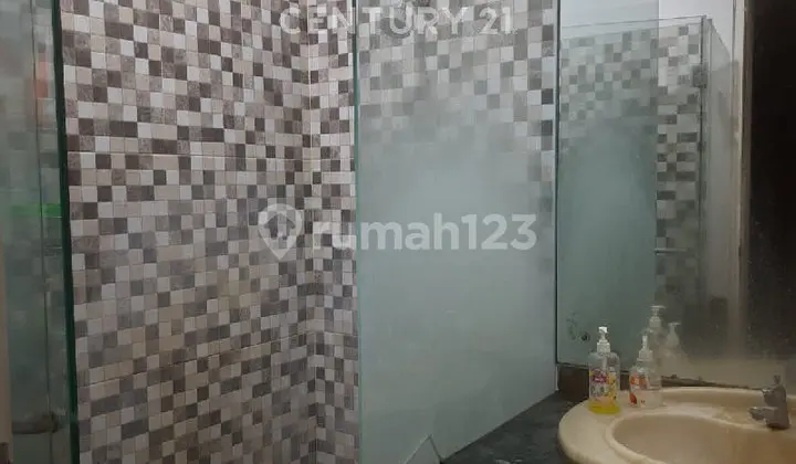 kamar mandi dijual rumah di perumahan jatibening