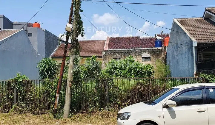 tampak depan dijual tanah di perumahan pandan