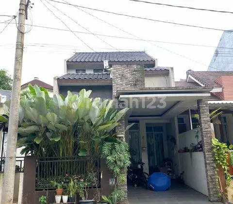 foto lainnya rumah 2 lantai dalam perumahan