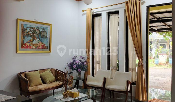 ruang tamu dijual rumah full furnished di