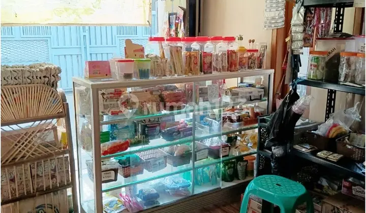 ruang keluarga rumah cocok siap usaha cluster