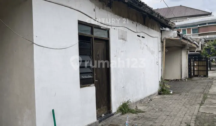 tampak depan tanah pekarangan dekat jl magelang