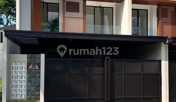 tampak depan rumah baru premium jalan kembar