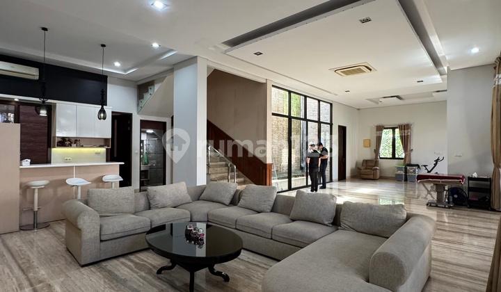 ruang tamu rumah mewah pik katamaran minimalis