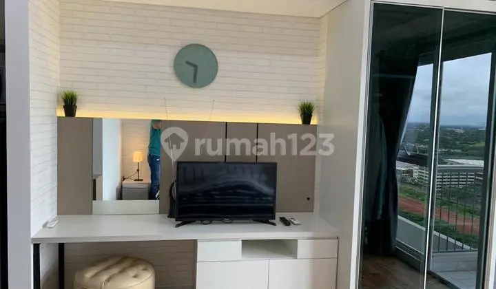 kamar tidur apartemen type studio full furnished