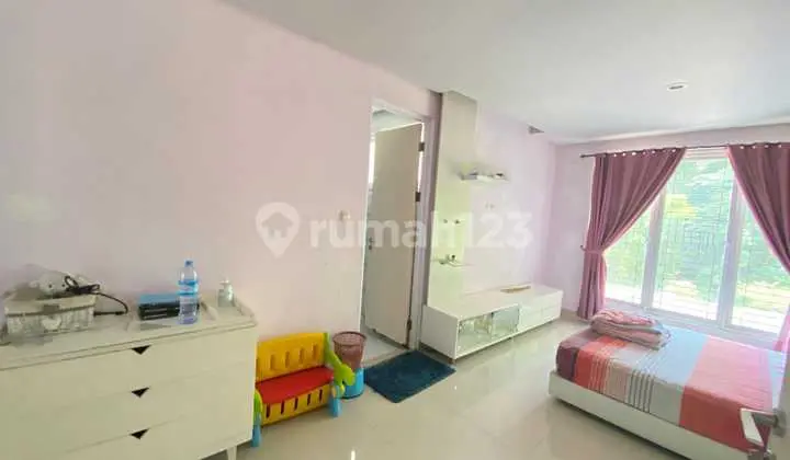 kamar tidur dijual rumah di perumahan grand