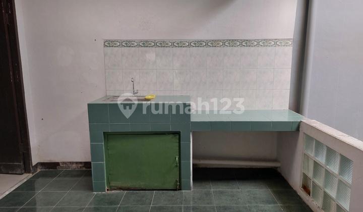 dapur turun harga rumah di kawasan
