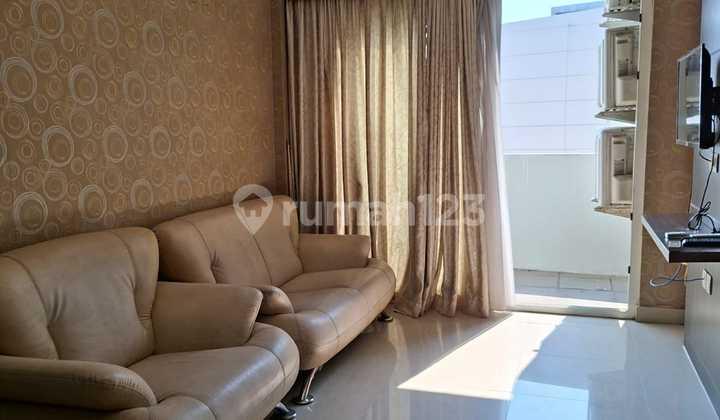 ruang keluarga apartemen 3 bed room bagus