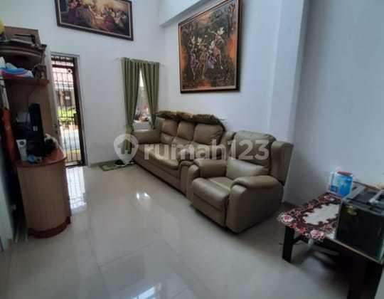 ruang keluarga dijual rumah cantik furnished– cluster