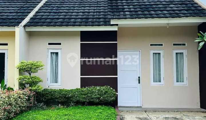 tampak depan bebas banjir, rumah, 1 lantai,