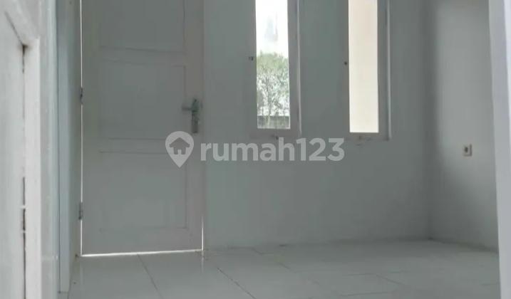 ruang tamu rumah subsidi siap huni bebas