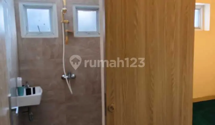 kamar mandi rumah di jual kawasan premium