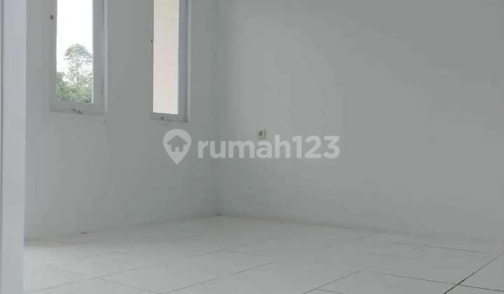 ruang tamu rumah subsidi siap huni dekat