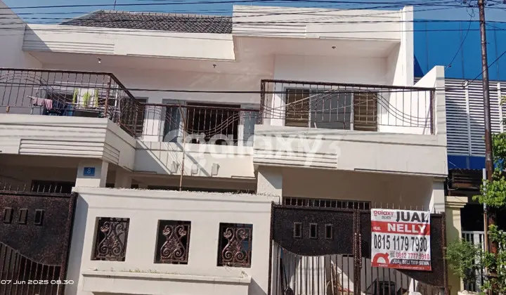 foto lainnya jual rumah kost dekat merr