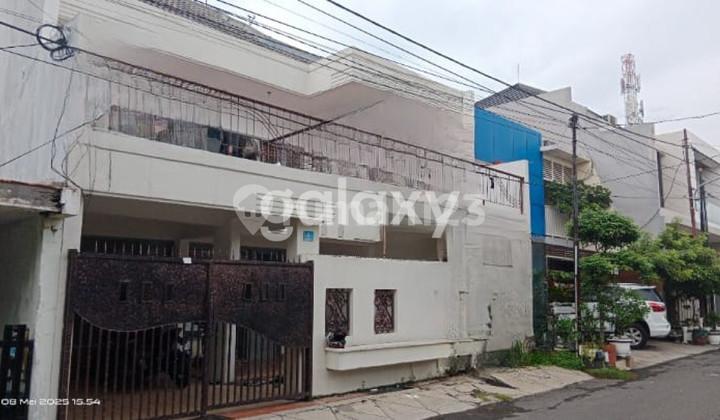 foto lainnya jual rumah kost dekat merr