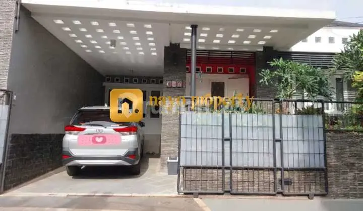 garasi/carport rumah bagus tanah luas dalam