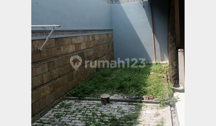 backyard rumah asri dekat ub &