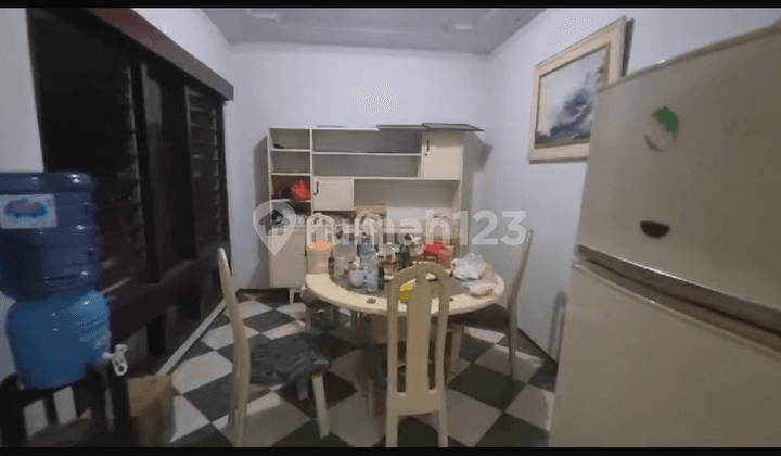 ruang makan dijual rumah baratajaya siap huni!