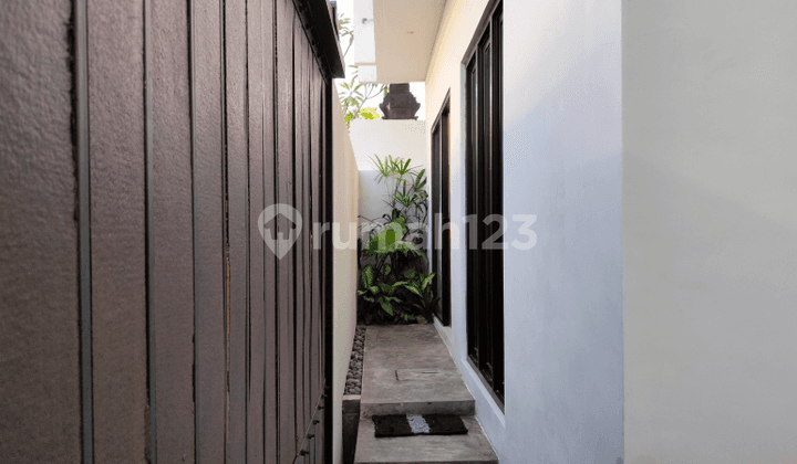 foto lainnya villa modern minimalis di perum