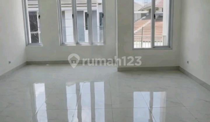 kamar tidur rumah baru mangga pondok candra