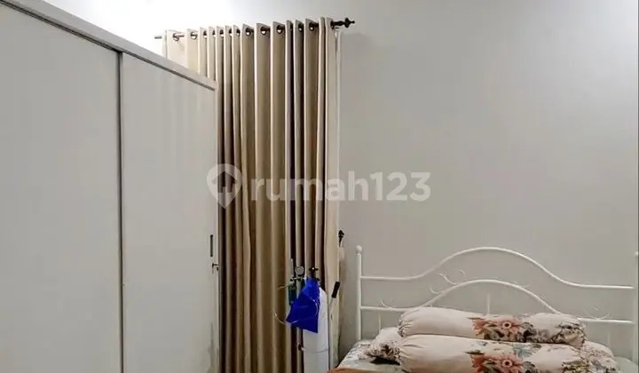 kamar tidur dijual rumah di daerah sentul