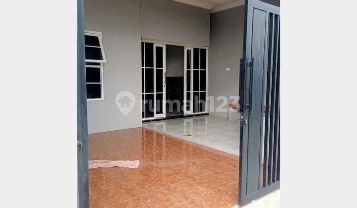 teras rumah siap huni, 3 lantai,