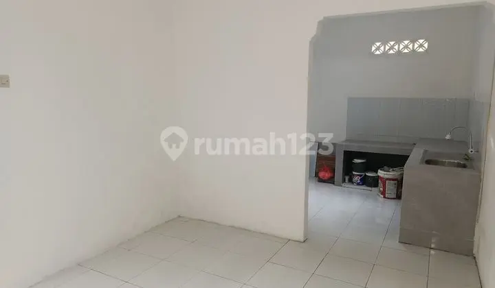 ruang makan rumah hoek luas di klapanunggal