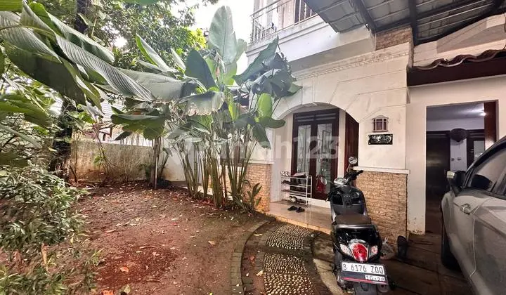 tampak depan rumah luas tanah 200 shm