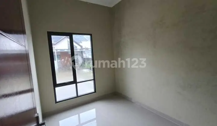 kamar tidur rumah modern minimalis dekat cibubur