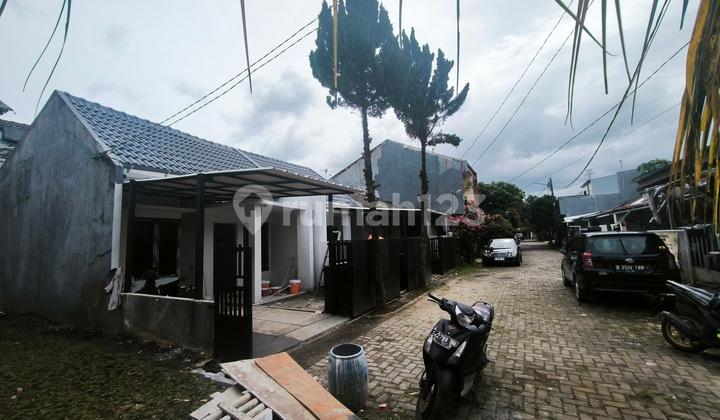 tampak depan rumah baru minimalis 550jtan di
