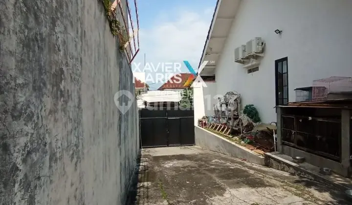 backyard rumah bagus dan terawat di