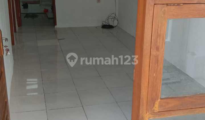 ruang keluarga rumah di griya asri pasirwangi