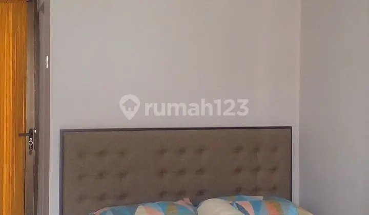 kamar tidur rumah greenlot residence posisi hoek