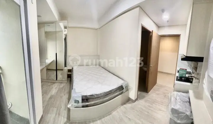 kamar tidur apartemen dekat kampus dan aeon