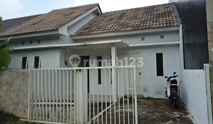 tampak depan turun harga dkt bandara rumah