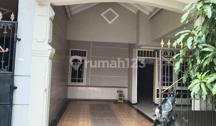 garasi/carport harga anjlok rumah siap huni