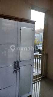 ruang keluarga belakang icon mall disewakan rumah