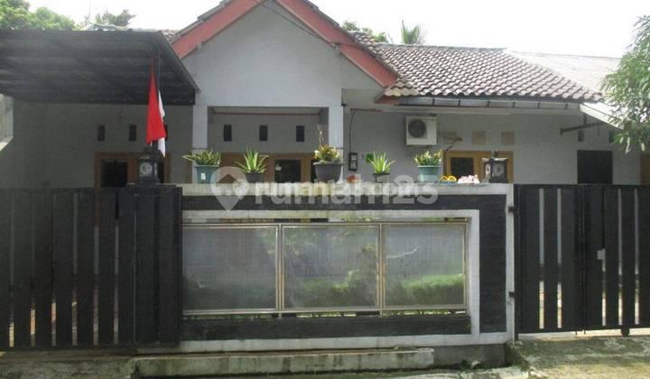 tampak depan rumah dijual siap huni di