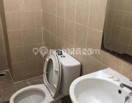 kamar mandi apartemen mediterania tower jasmine central