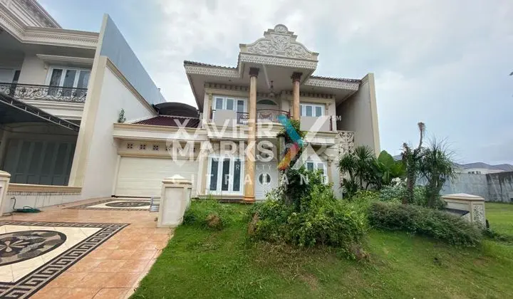 tampak depan rumah villa bukit regency 2