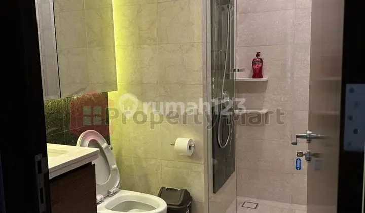 kamar mandi fast rent apartment anandamaya residence