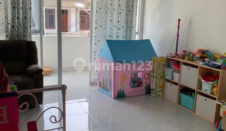 kamar tidur rumah di bogor raya permai