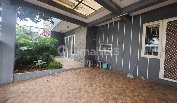foto lainnya rumah semi furnished di perumahan