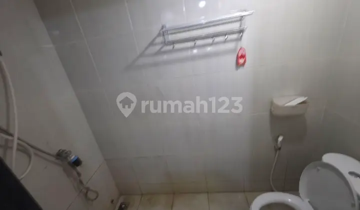 kamar mandi apartemen termurah furnish dekat kampus