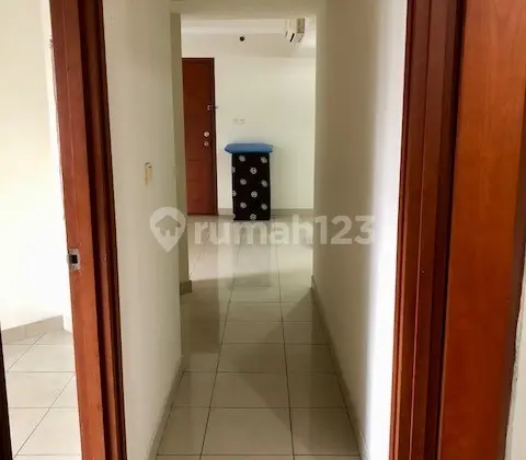ruang keluarga apartemen taman rasuna 3 br