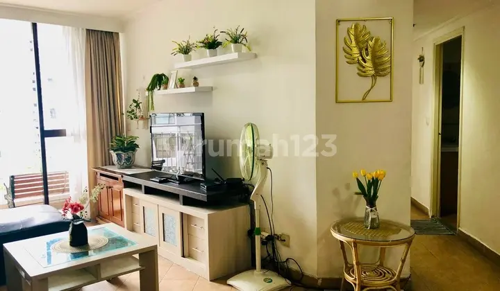ruang tamu jual apartemen taman rasuna 3