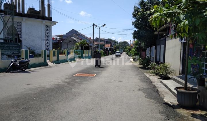 foto lainnya kaving luas dekat masjid di
